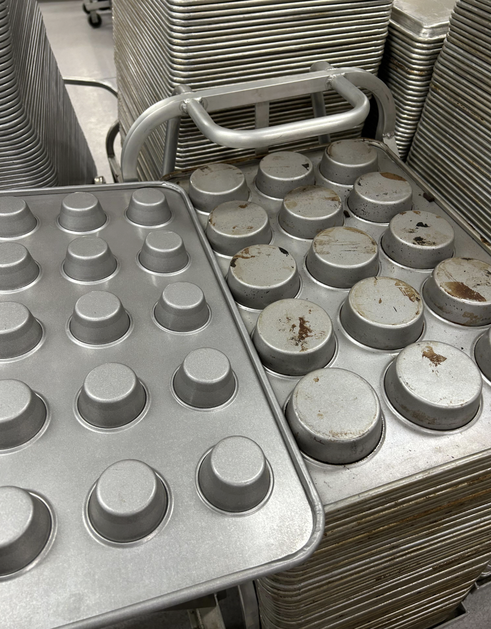 costco bakery muffin tins