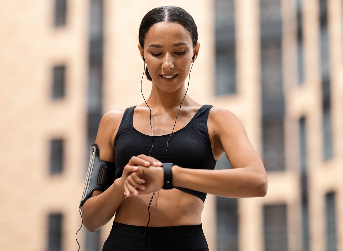 Fitness Trainers Agree This 5-Minute Workout Can Transform Your Body