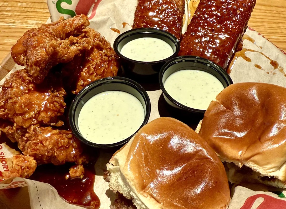 Chili's Honey Chipotle Triple Dipper