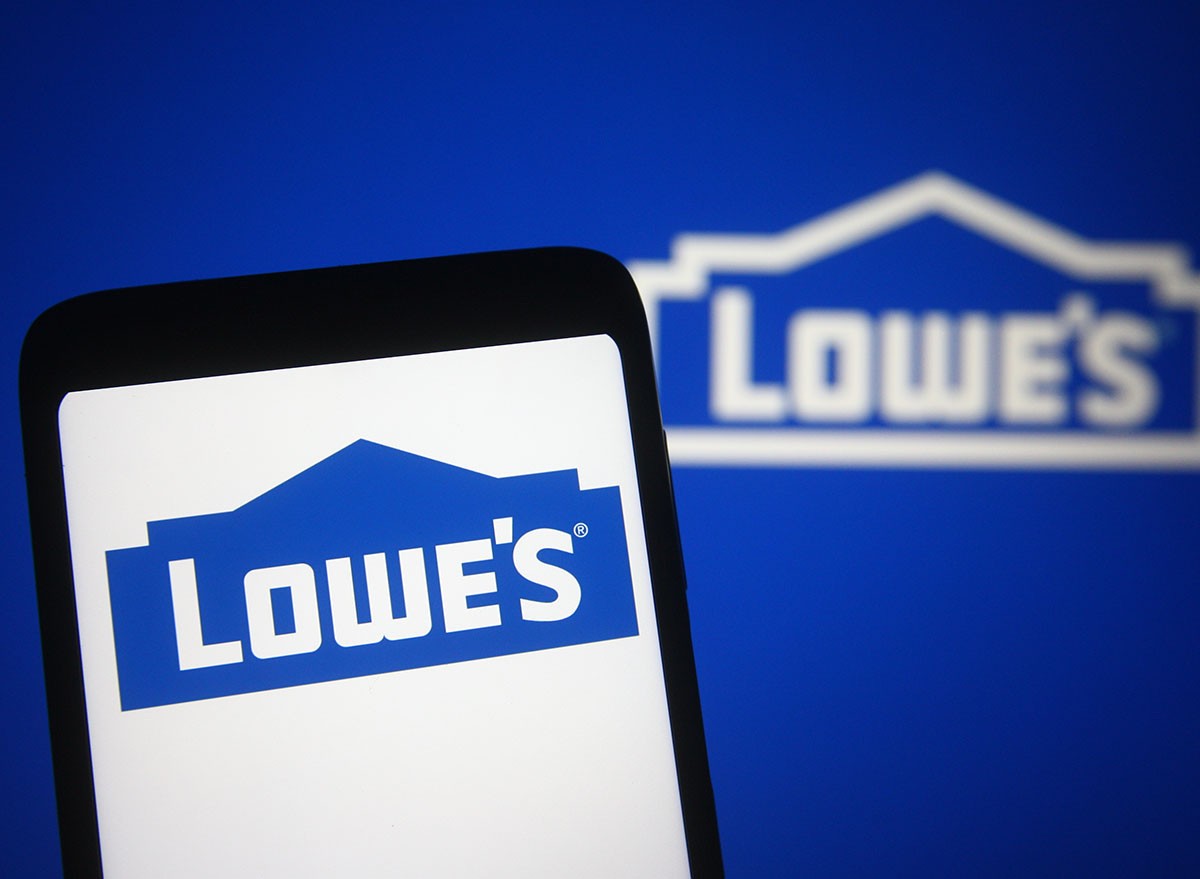 Lowe's digital app on a cell phone