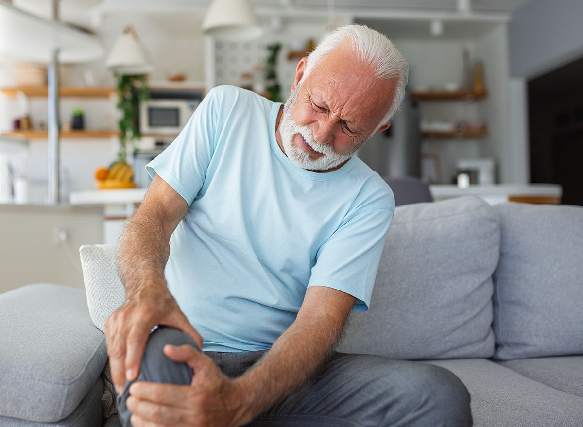 Doctors Say This New Research Reveals the Best Way to Relieve Joint Pain
