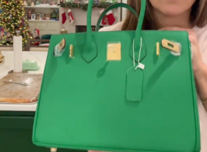 Walmart's Dupe of This $10,000 Purse Is Sending Shoppers Into a Frenzy