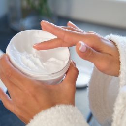 What Is Urea? Dermatologists Say It's a "Miracle" Ingredient for Dry Skin