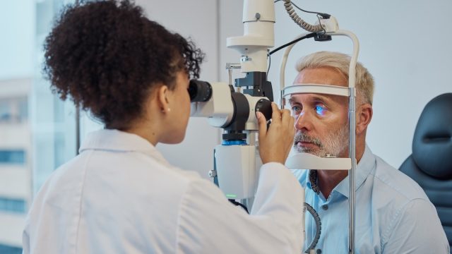 This Popular Diet Can Help Prevent Macular Degeneration, New Research Finds