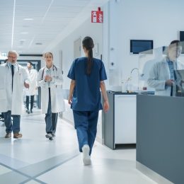 Scientists Warn Drug-Resistant Fungus Is "Rapidly" Spreading in the U.S.—How to Stay Safe