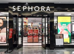 Ex-Sephora Employee Spills All the "Dirty Secrets" on Which Products to Avoid