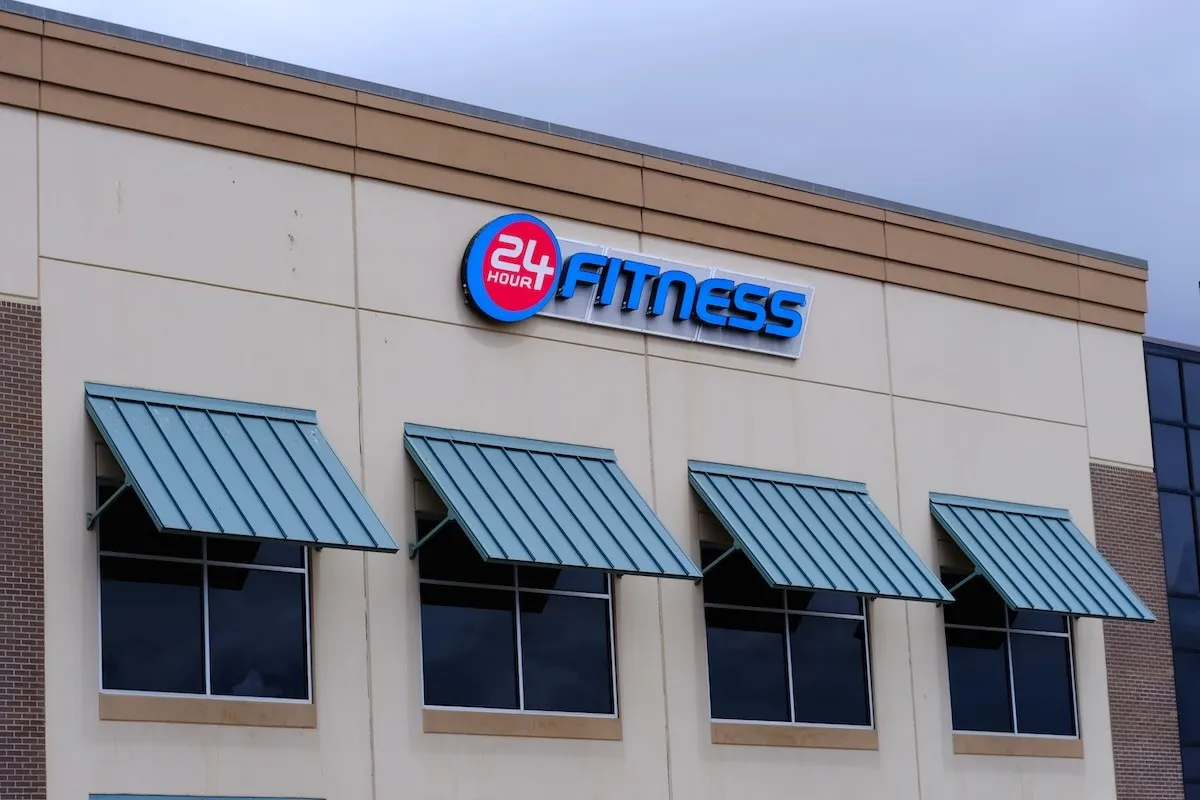 24 Hour Fitness gym