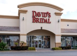 5 Warnings to Shoppers From David's Bridal Employees: "I Would Go Somewhere Else"