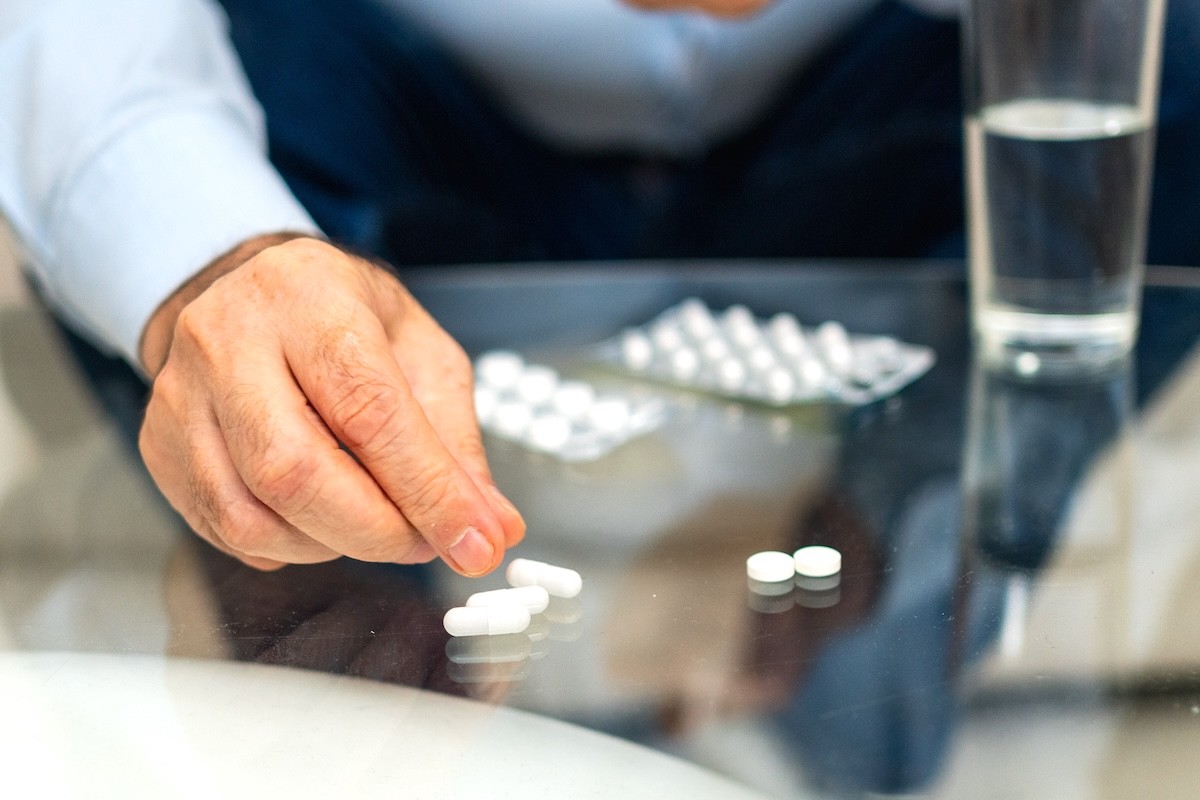 If You're Over 60, These 6 OTC Medications Could Be Dangerous, Doctors Say