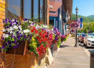 7 Picture-Perfect Small Towns That Feel Like a Summer Postcard