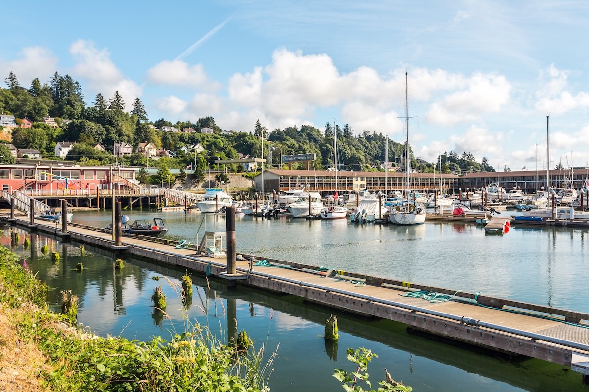 Riverwalk and marina in Astoria, Oregon