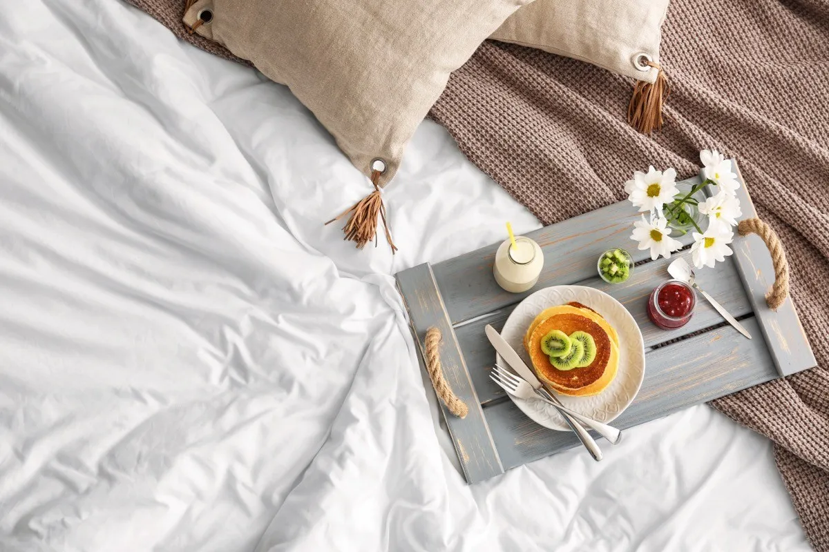 breakfast in bed