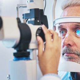 A Simple Eye Test Could Detect Alzheimer’s Sooner Than Ever Before, Scientist Discovers