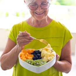 This Tropical Fruit Helps Post-Menopausal Women Stay Heart-Healthy, Researchers Find