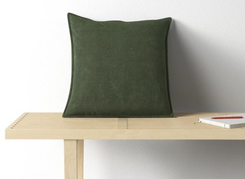 These Throw Pillows That Come in So Many Colors