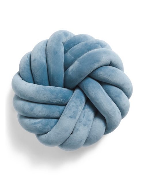 knot pillow Marshalls