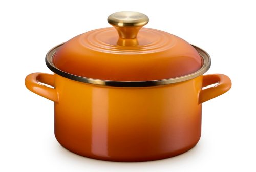 Le Creuset Traditional Petite Stockpot with Gold Knob Lid