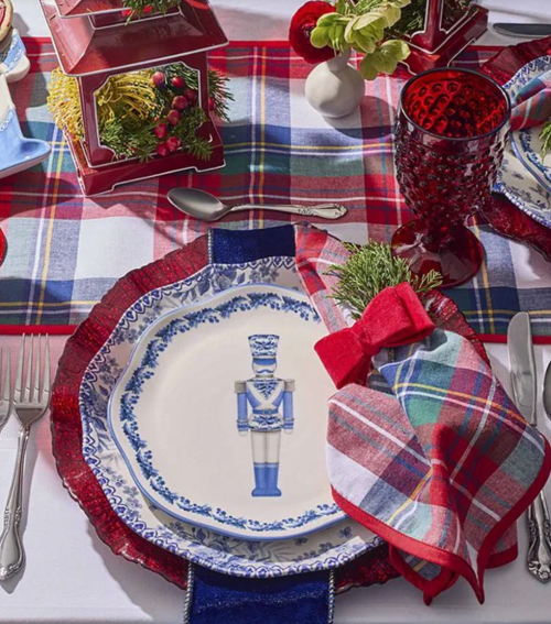 tartan plaid napkins and table runner