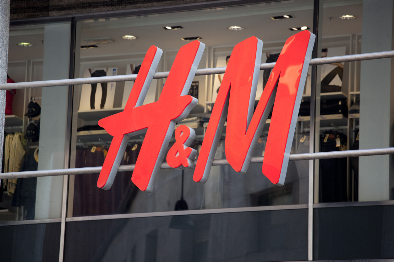 An H&M storefront sign