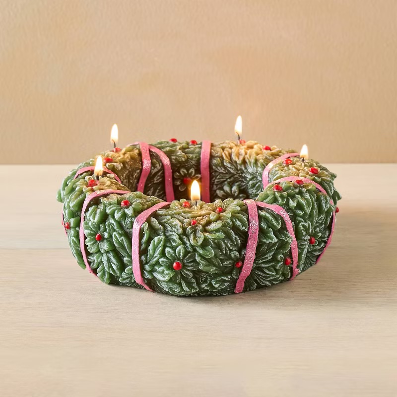 A five wick wreath candle