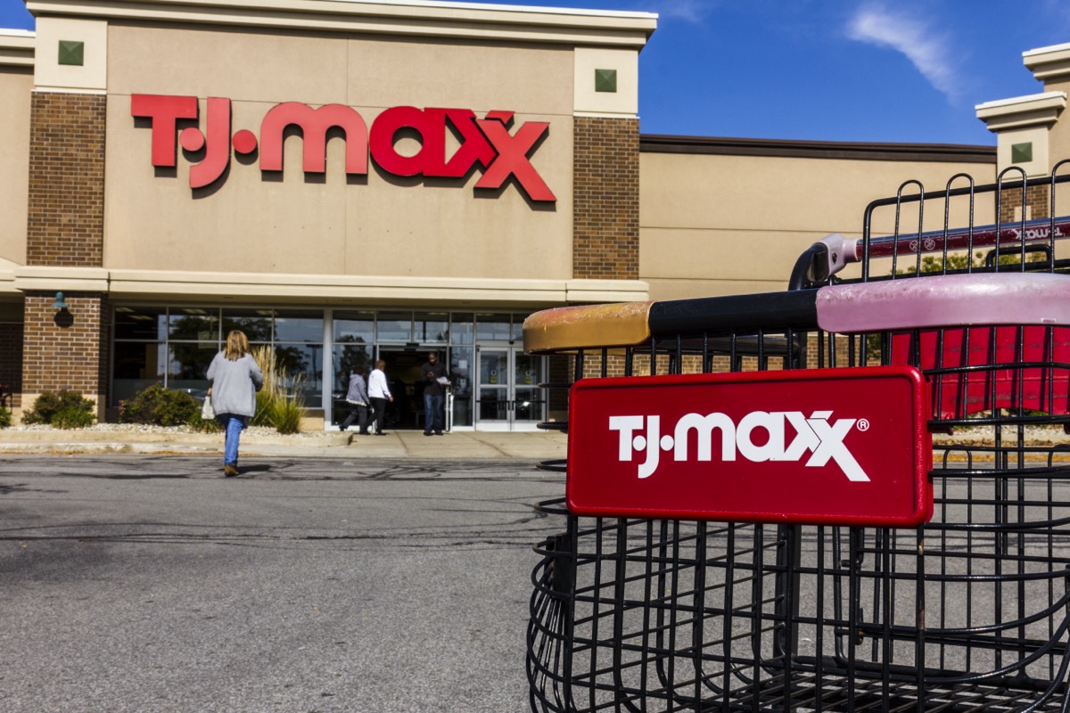 T.J. Maxx storefront and shopping cart
