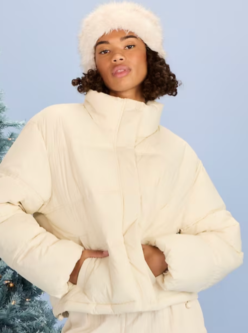 Water-Resistant Narrow-Channel Puffer Jacket