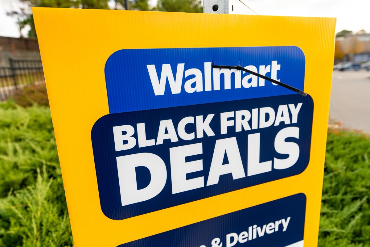 Apex, North Carolina - November 19 2025: Walmart Black Friday Deals Promotional Sign With Arrow Directional Signage For Curbside Pickup In Parking Lot