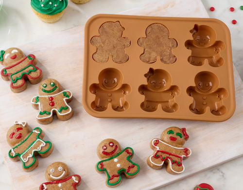 gingerbread mold and gingerbread cookies