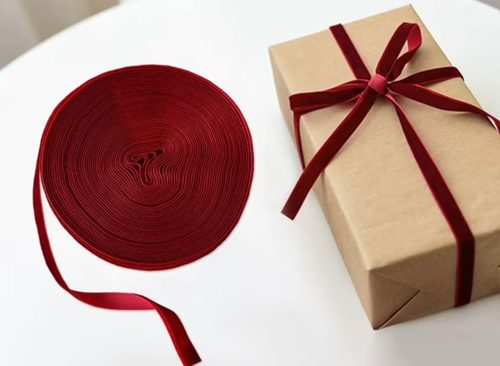 HOARBOEG Christmas Velvet Ribbon 32.8ft Red Luxury Decorative Ribbon for Gift Wrapping