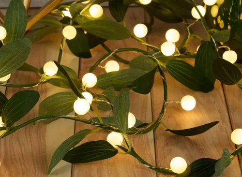 Light Up Leaf & Mini Globe Garland