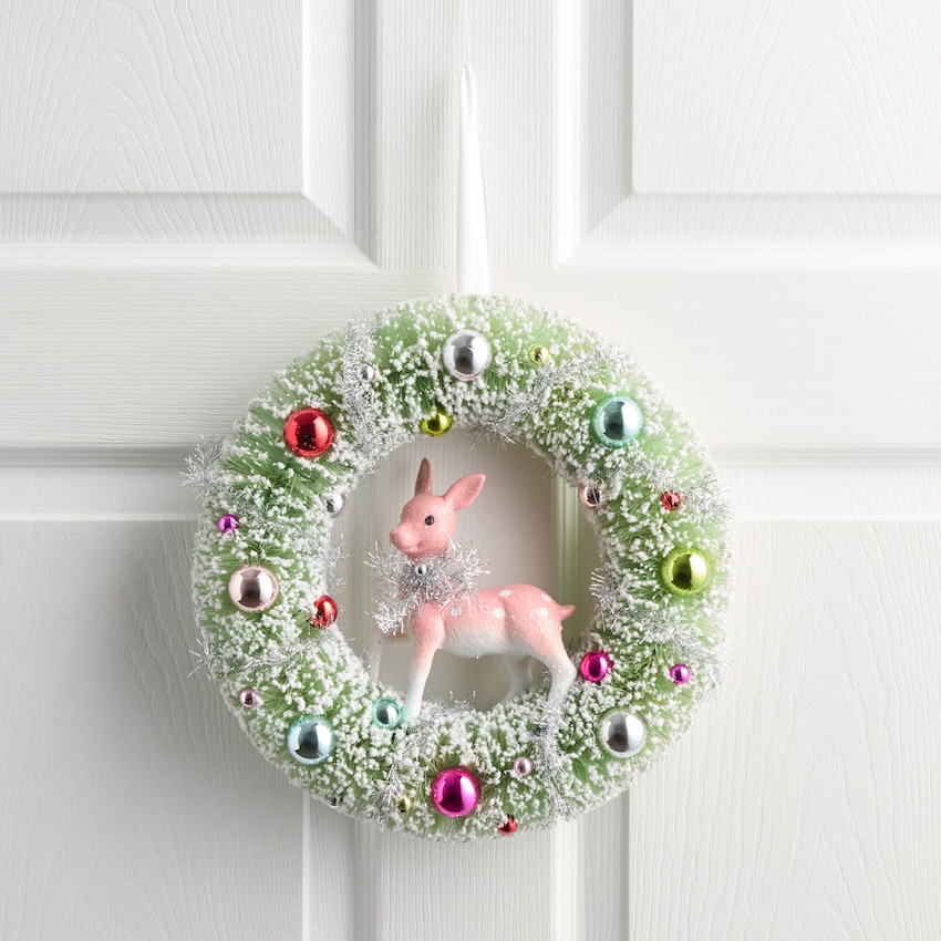 Snowy Bottlebrush Wreath with Deer
