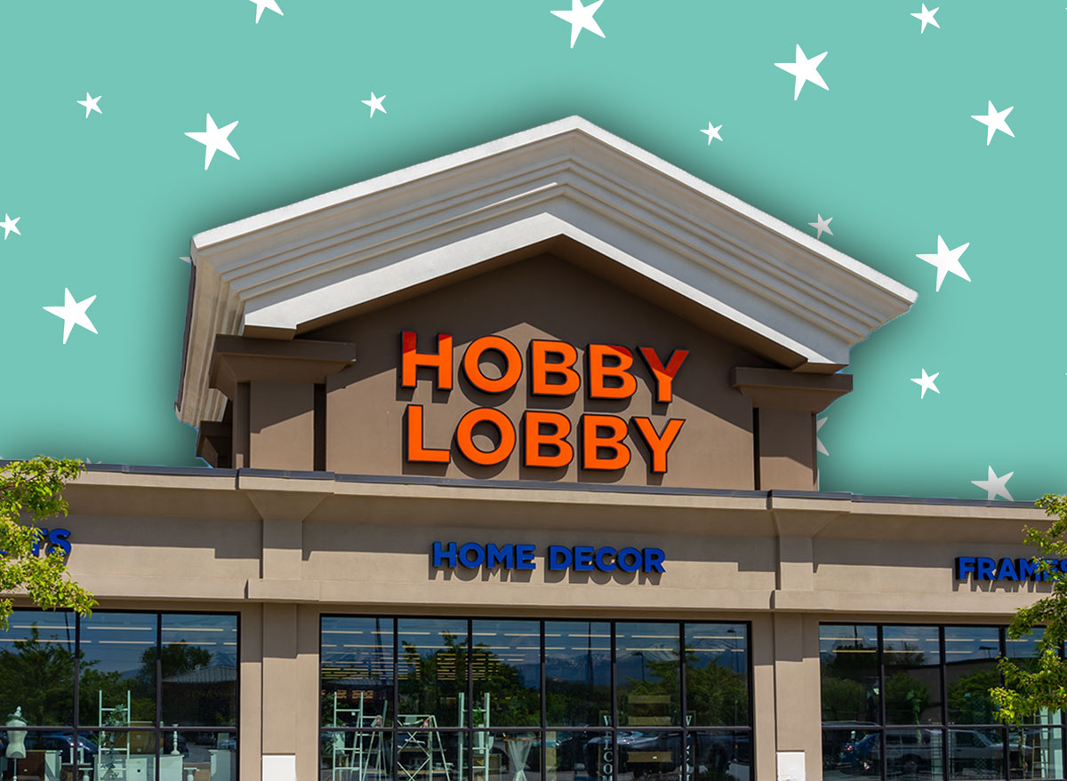 11 Hobby Lobby Christmas Finds That Feel Nostalgic at 60% Off