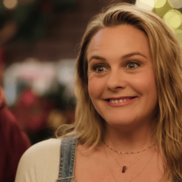 Alicia Silverstone in Merry Little Ex-Mas