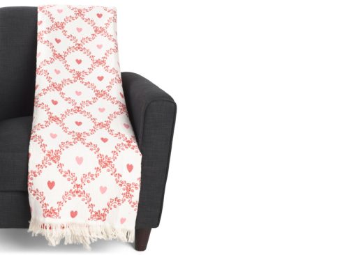 ENVOGUE Heart Trellis Chenille Jacquard Fringe Throw