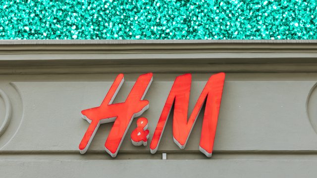 H and m turquoise background