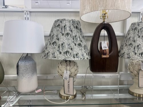 scalloped ceramic lamp