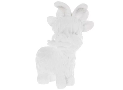 Highland Cow With Carrot Figurine