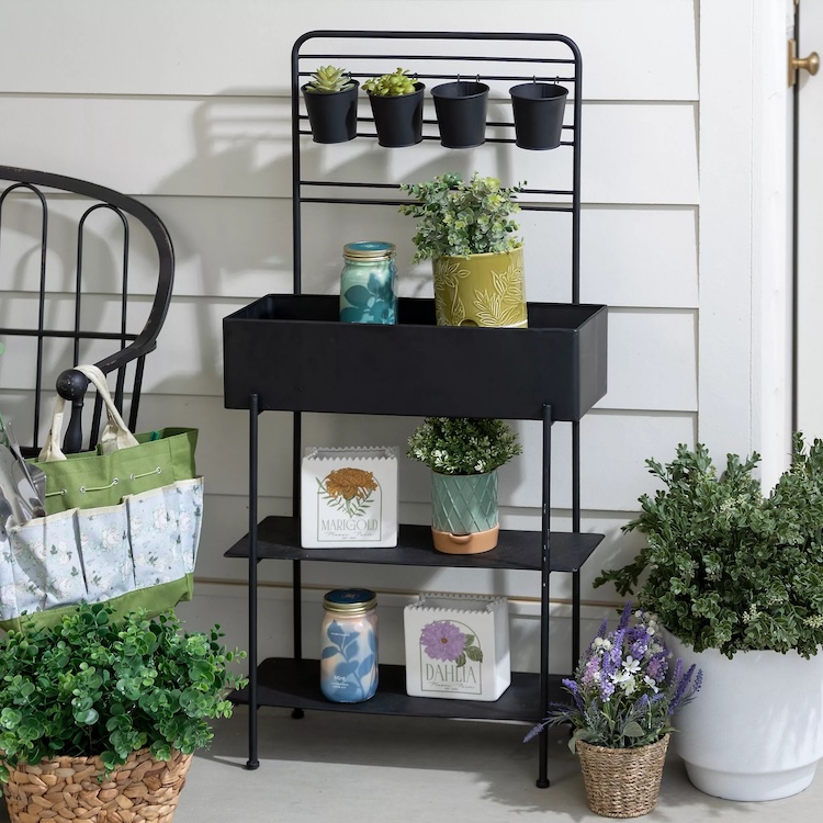 Black Metal Outdoor Planter Station