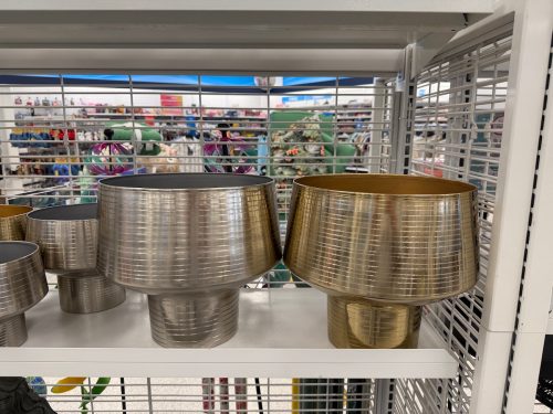 ross-outdoor-living-new-gold-planters