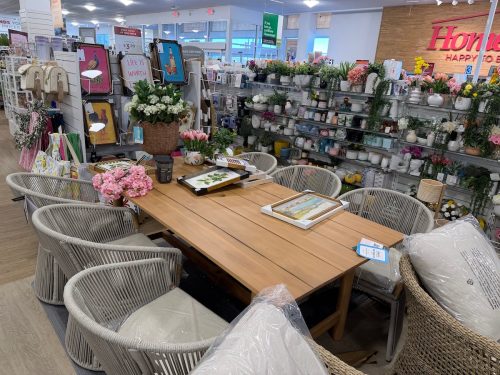 homegoods-crate-barrel-dupes-outdoor-6-person-dining