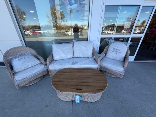 homegoods-hidden-gems-outdoor-set