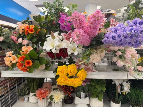 ross-spring-decor-faux flowers