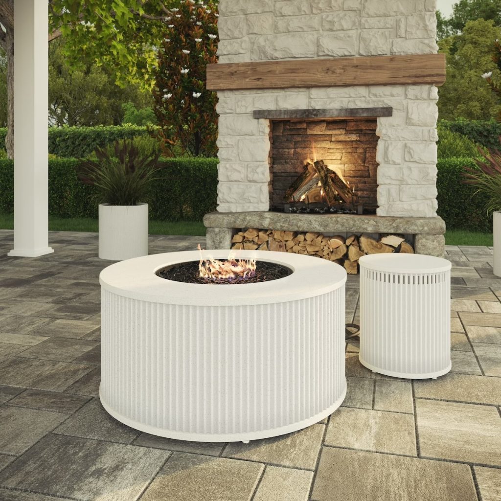 My Texas House 33" Round Fluted Gas Fire Pit