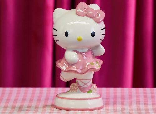 Hello Kitty Dancing Queen Figurine