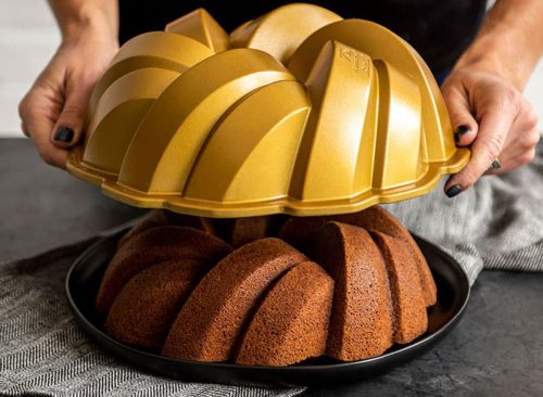 Nordic ware 75th Anniversary Braided Bundt Pan