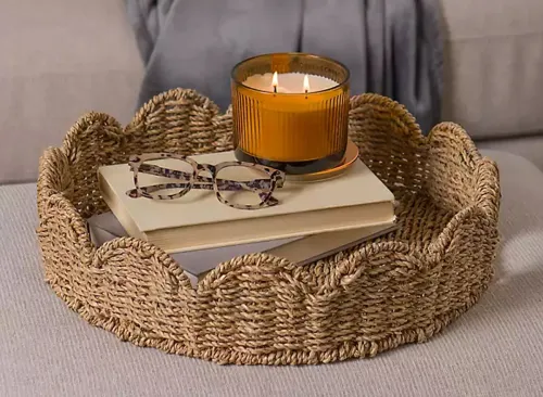 Round Scalloped Seagrass Decorative Tray