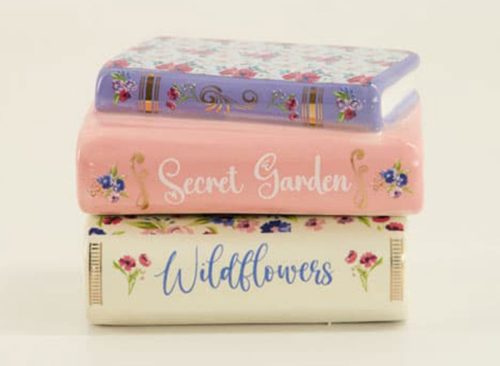 Stacked Books Salt and Pepper Set