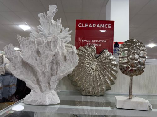 homegoods-coastal-finds-shelf-decor