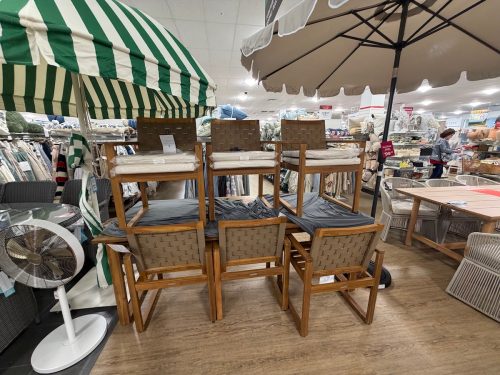 homegoods-summer-finds-outdoor-dining-umbrellas