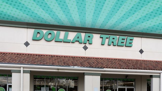 Orlando,,Fl,,Usa, ,January,5,,2022:,A,Dollar,Tree